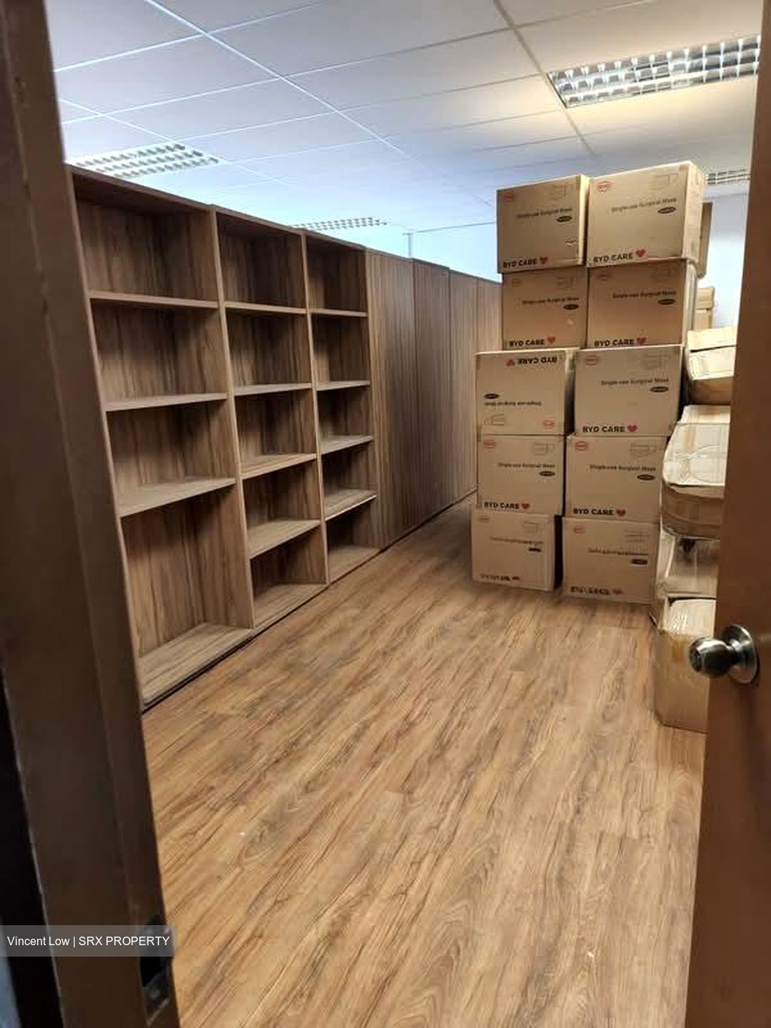 Tampines Industrial Drive (D18), Warehouse #611007221